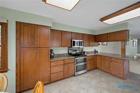 3116 Heatherdowns Dr, Findlay, OH 45840 photo 14