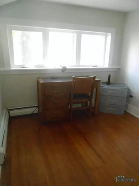 218 W Buckeye Ave, Ada, OH 45810 photo 13