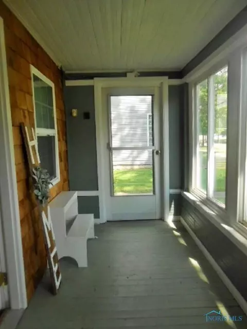 218 W Buckeye Ave, Ada, OH 45810 photo 5