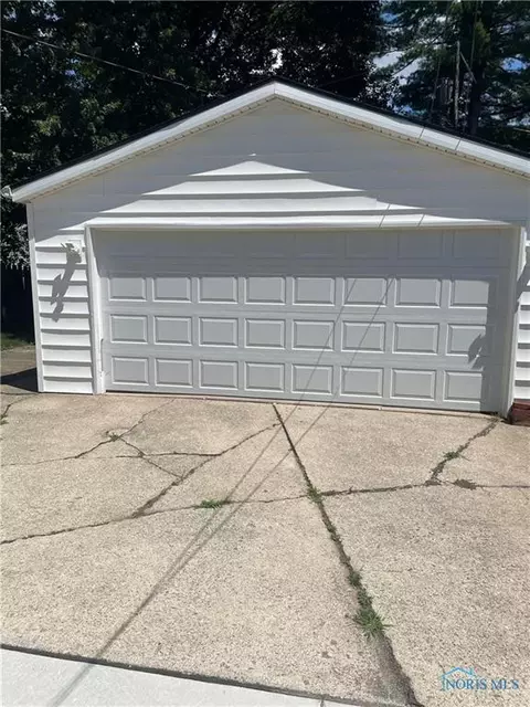 522 Continental Blvd, Toledo, OH 43607 photo 28