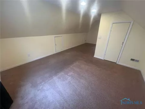 522 Continental Blvd, Toledo, OH 43607 photo 12