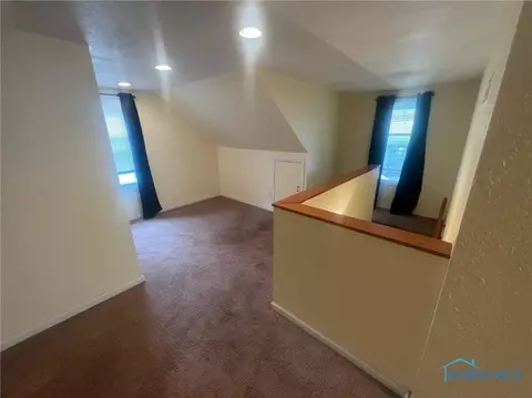 522 Continental Blvd, Toledo, OH 43607 photo 9