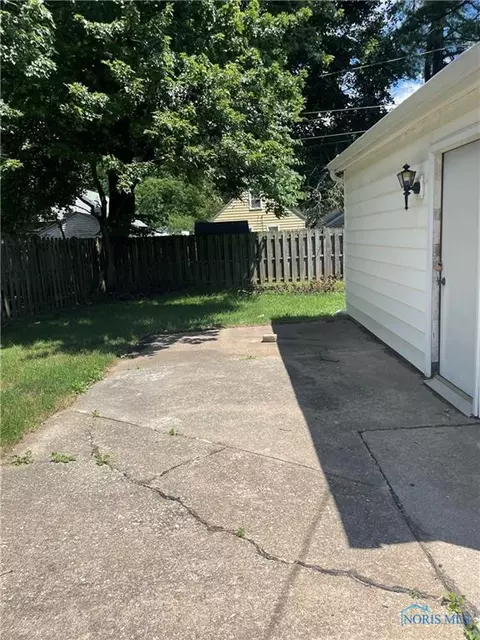 522 Continental Blvd, Toledo, OH 43607 photo 29