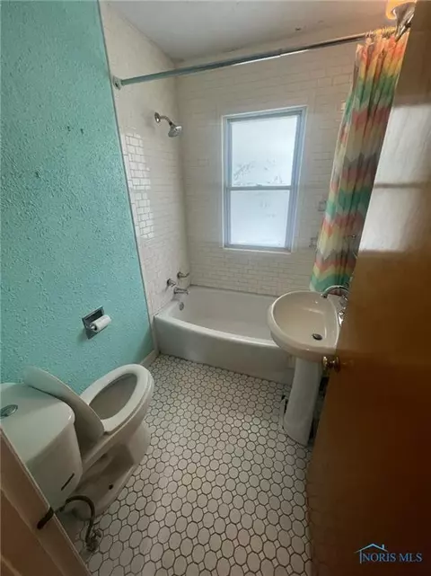 522 Continental Blvd, Toledo, OH 43607 photo 20