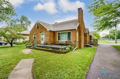 3273 Heatherdowns Blvd, Toledo, OH 43614