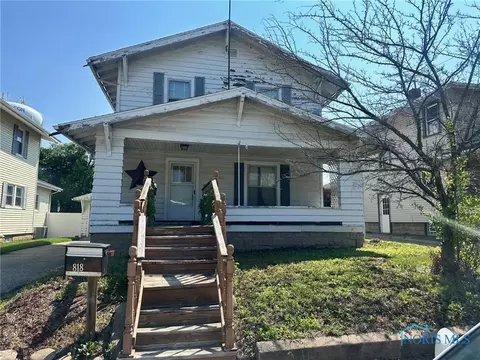 818 Maple St, Napoleon, OH 43545