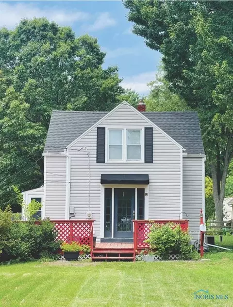 5921 Whiteford Rd, Sylvania, OH 43560
