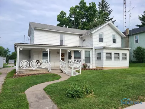 209 N State St, Pioneer, OH 43554