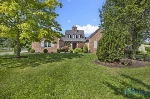 4 Stableside S, Toledo, OH 43615