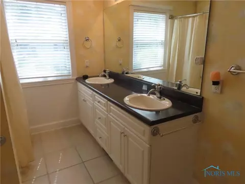 828 W High St, Bryan, OH 43506 photo 24