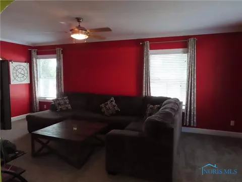828 W High St, Bryan, OH 43506 photo 17