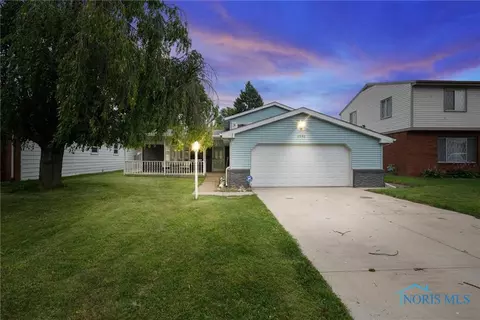 2282 Angel Ave, Toledo, OH 43611