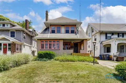 2836 Scottwood Ave, Toledo, OH 43610
