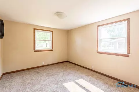 106 Lincoln St, Lyons, OH 43533 photo 13