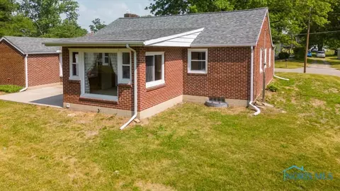 106 Lincoln St, Lyons, OH 43533 photo 6