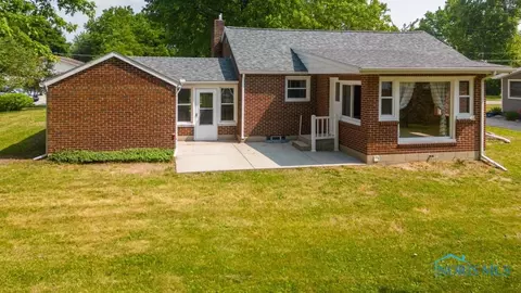 106 Lincoln St, Lyons, OH 43533 photo 5