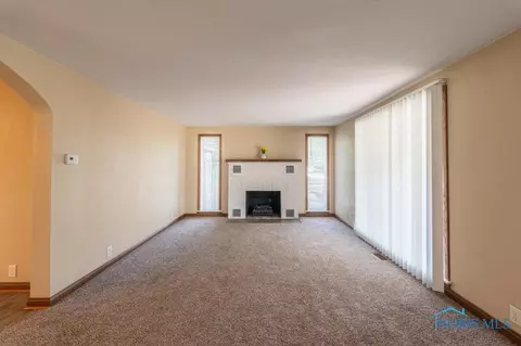 106 Lincoln St, Lyons, OH 43533 photo 9