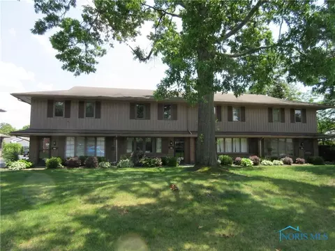 4028 Sherwood Forest Manor Rd #E-18, Toledo, OH 43623