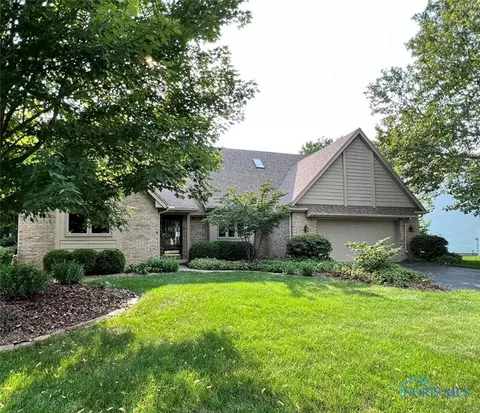 26649 Nawash Dr, Perrysburg, OH 43551