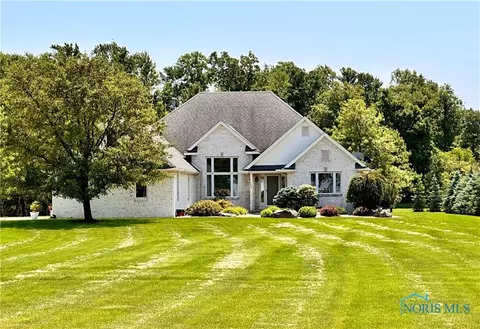 2865 Sampson Rd, Pemberville, OH 43450