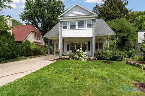 3342 Indian Rd, Ottawa Hills, OH 43606