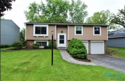 6557 Meadowcroft Ln, Maumee, OH 43537