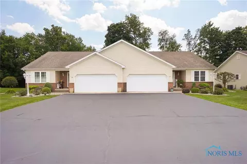 44 Rita Ln, Tiffin, OH 44883