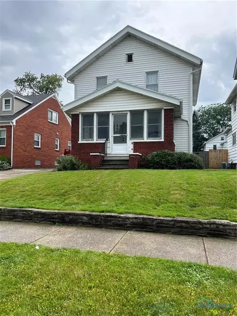 4317 Lowe Rd, Toledo, OH 43612