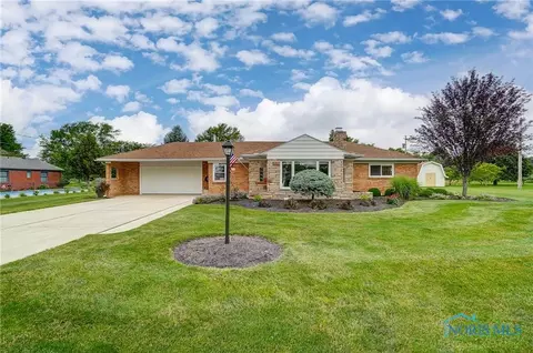 5315 Orchard Pl, Northwood, OH 43619