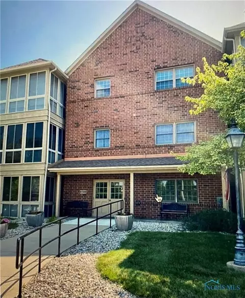 4730 Glendale Ave #203, Toledo, OH 43614