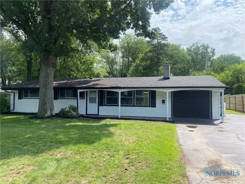 3020 W Lincolnshire Blvd, Toledo, OH 43606