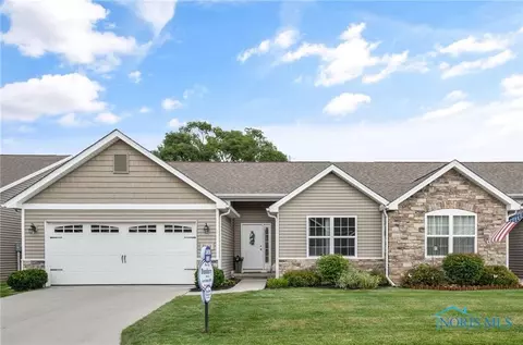 5944 Pine Tree Pl, Sylvania, OH 43560
