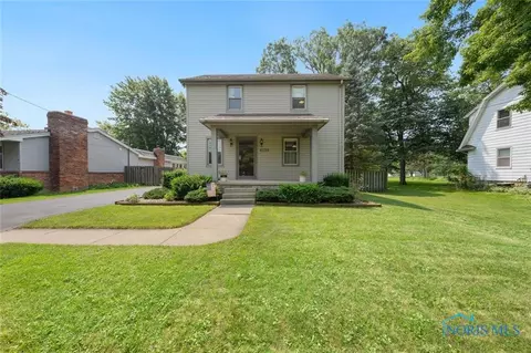 1845 Cherry St, Millbury, OH 43447