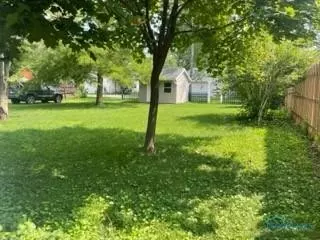 304 E Perry St, Walbridge, OH 43465 photo 28