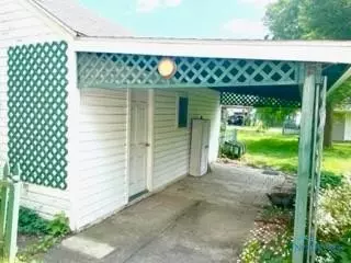 304 E Perry St, Walbridge, OH 43465 photo 23