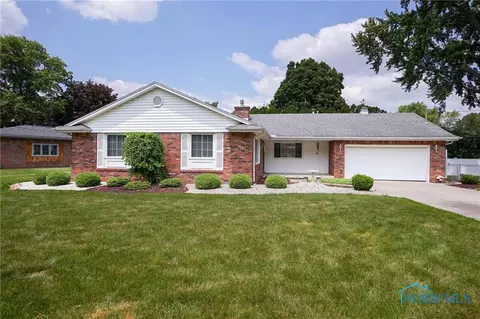 1310 Lyn Rd, Bowling Green, OH 43402
