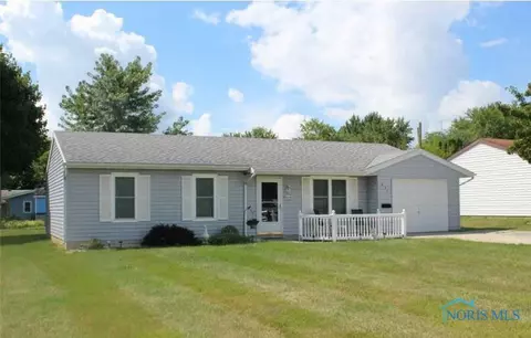 624 E South St, Bryan, OH 43506