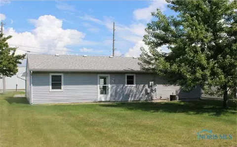 624 E South St, Bryan, OH 43506 photo 2