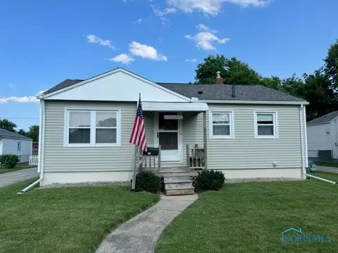 1142 Holgate Ave, Maumee, OH 43537