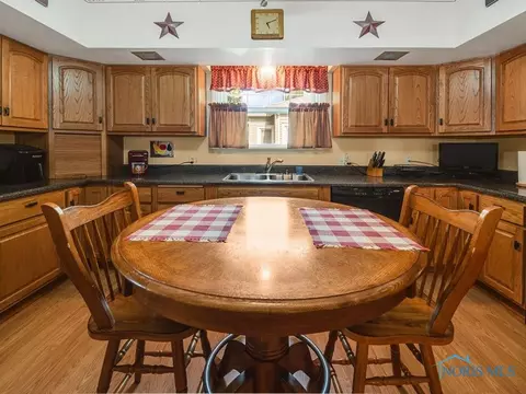 216 W Main St, Mccomb, OH 45858 photo 11