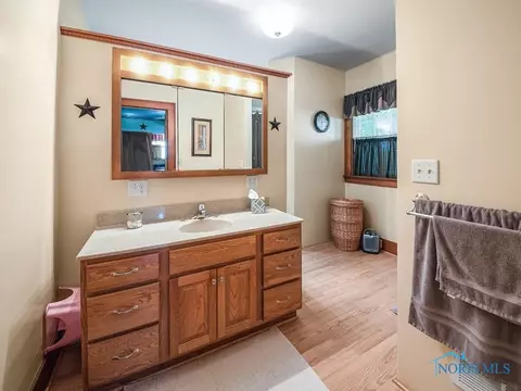 216 W Main St, Mccomb, OH 45858 photo 17