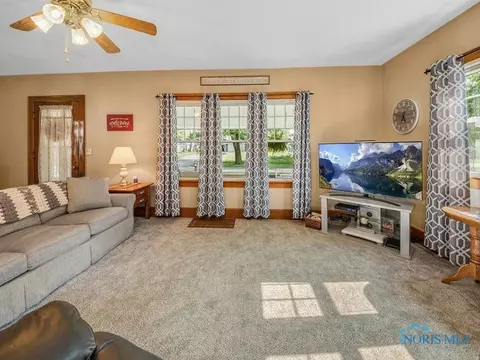 216 W Main St, Mccomb, OH 45858 photo 5