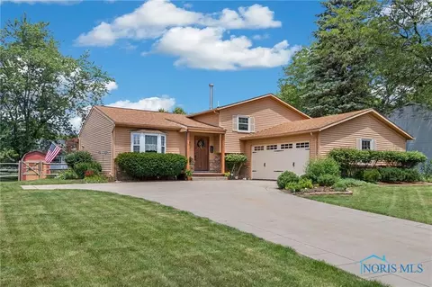 10388 Cliffwood Rd, Perrysburg, OH 43551