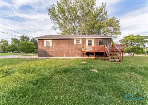 79 Sandy Trl, Willard, OH 44890 photo 4
