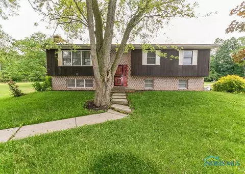 79 Sandy Trl, Willard, OH 44890