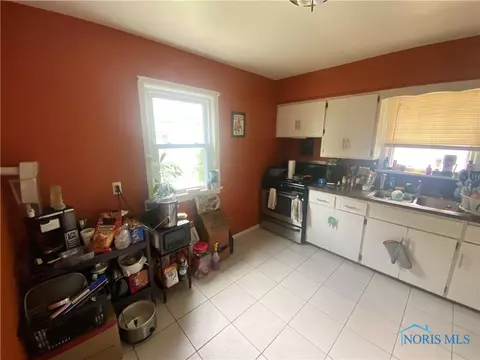 1202 Brookley Blvd, Toledo, OH 43607 photo 3
