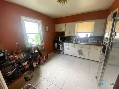 1202 Brookley Blvd, Toledo, OH 43607 photo 4