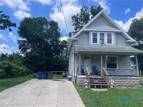 3921 Hazelhurst Ave, Toledo, OH 43612