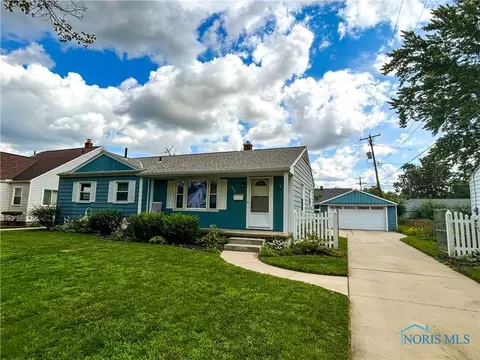 2875 Boxwood Rd, Toledo, OH 43613