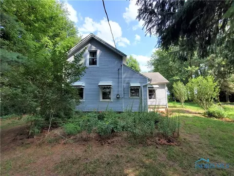 15430 Steen Rd, Portage, OH 43451